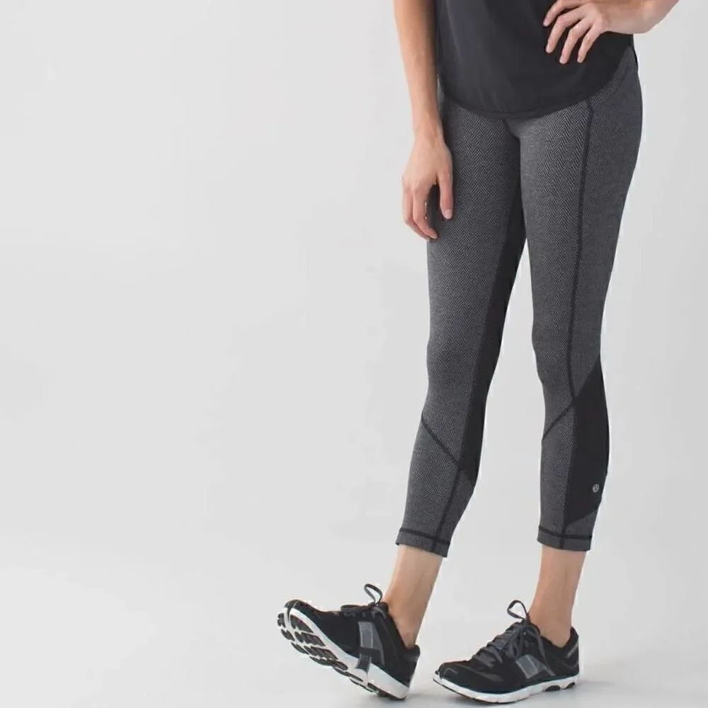 Lululemon Pace Rival Crop Giant Herringbone Heathered Black Size 4